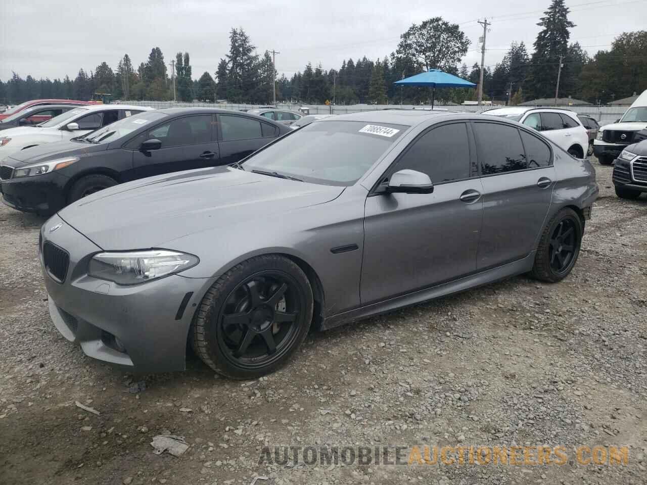 WBA5B1C54FD922668 BMW 5 SERIES 2015