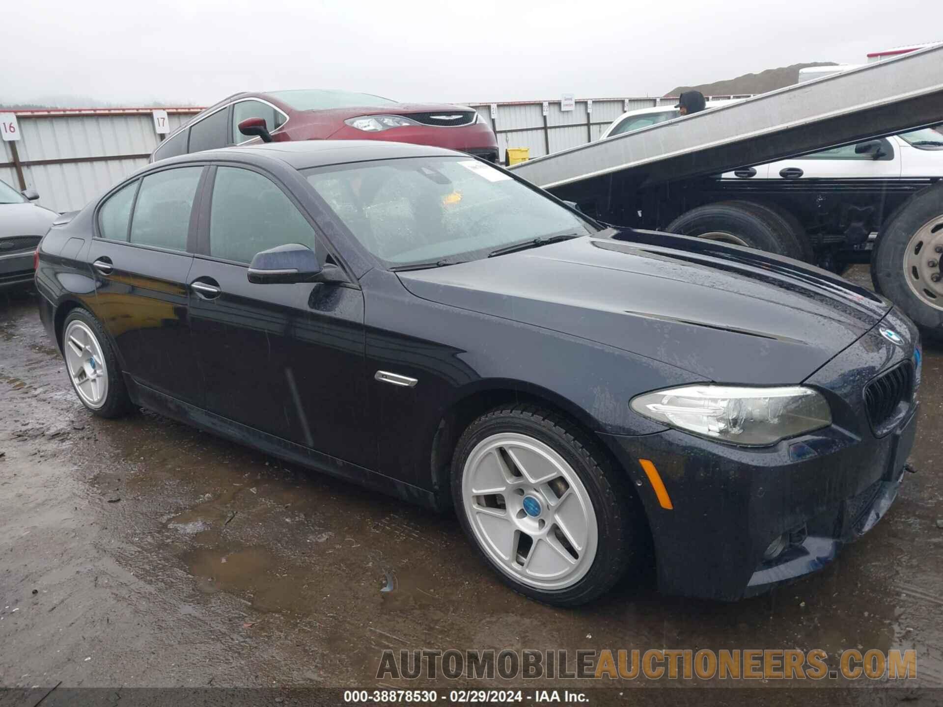 WBA5B1C58FD918655 BMW 535I 2015