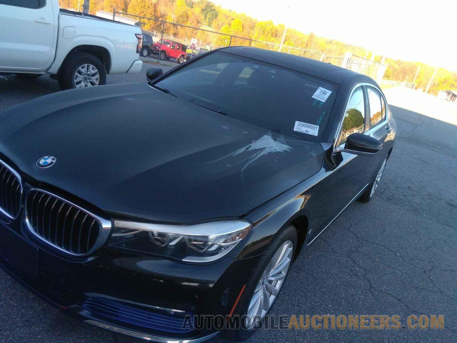 WBA7E2C54HG739178 BMW 7 Series 2017