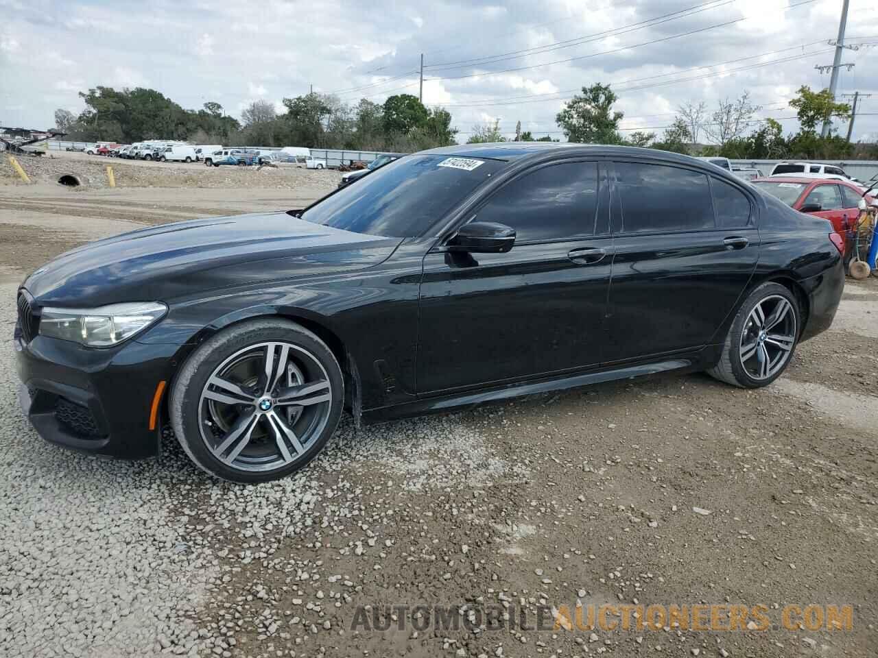 WBA7E2C5XHG739802 BMW 7 SERIES 2017