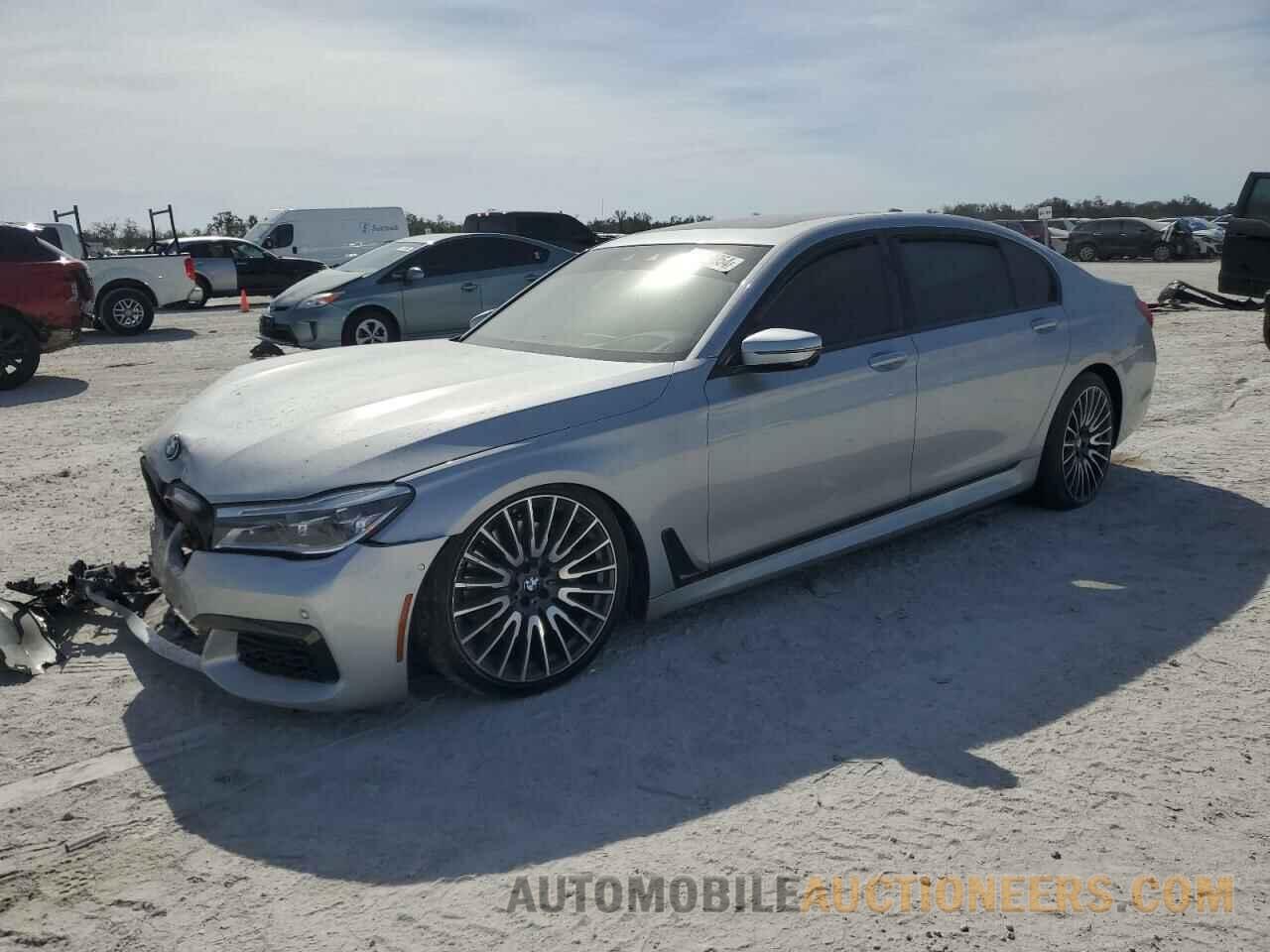 WBA7F0C30HGM21834 BMW 7 SERIES 2017