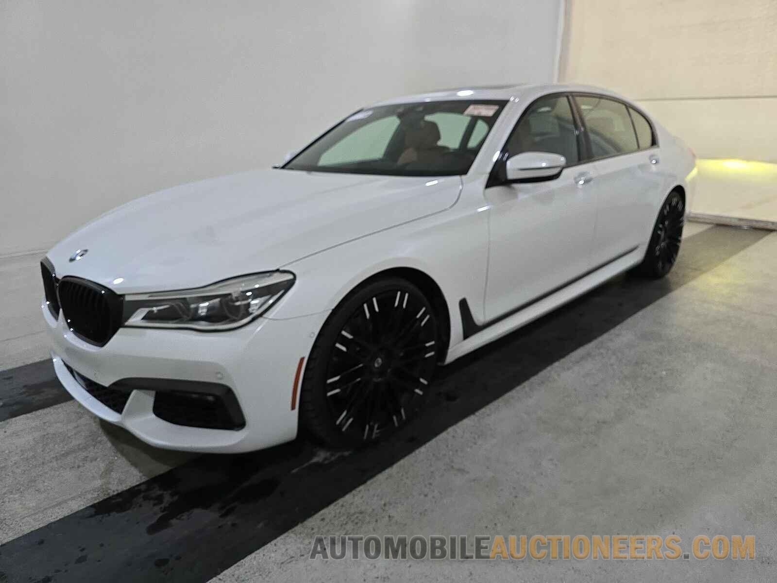 WBA7F0C37HGM21720 BMW 7 Series 2017