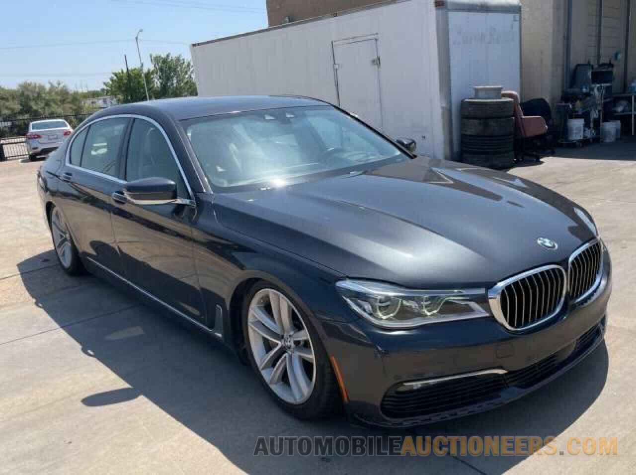 WBA7F0C57GGL99203 BMW 7 SERIES 2016