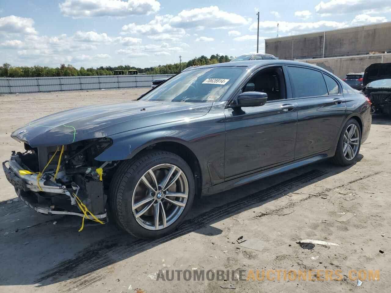 WBA7F2C31HG423118 BMW 7 SERIES 2017