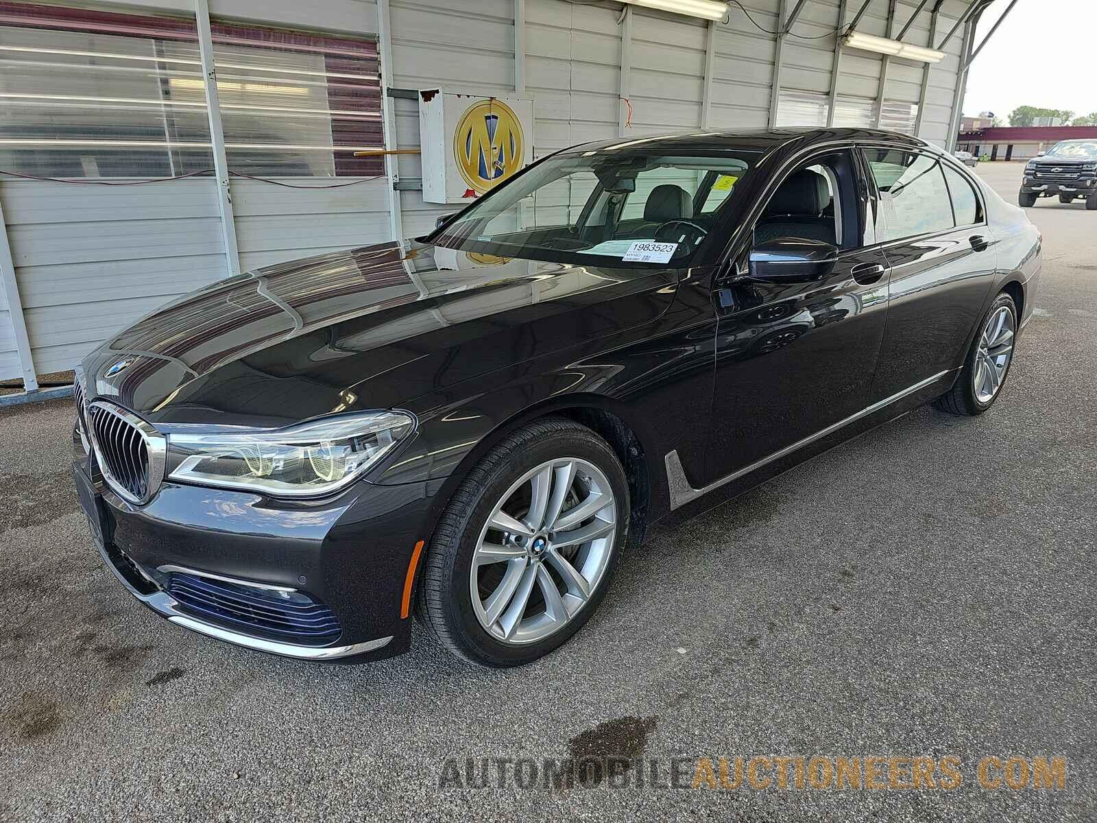 WBA7F2C39HG423366 BMW 7 Series 2017