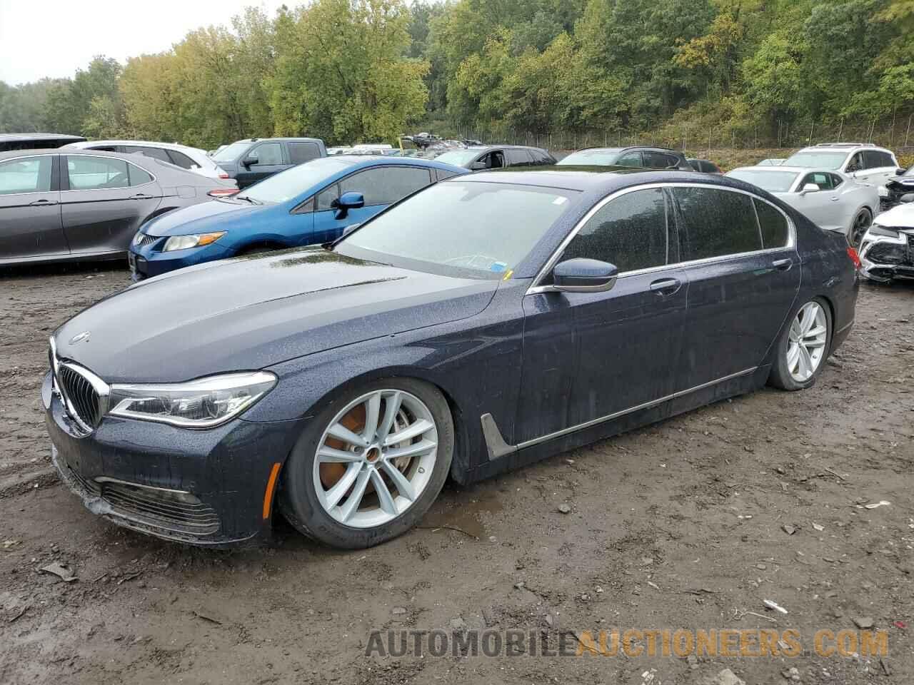 WBA7F2C55HG421678 BMW 7 SERIES 2017