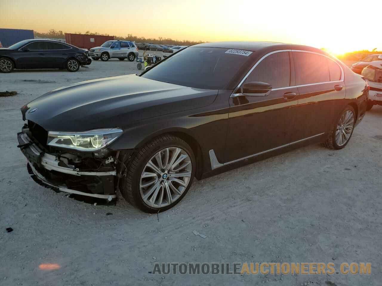 WBA7F2C56GG419744 BMW 7 SERIES 2016