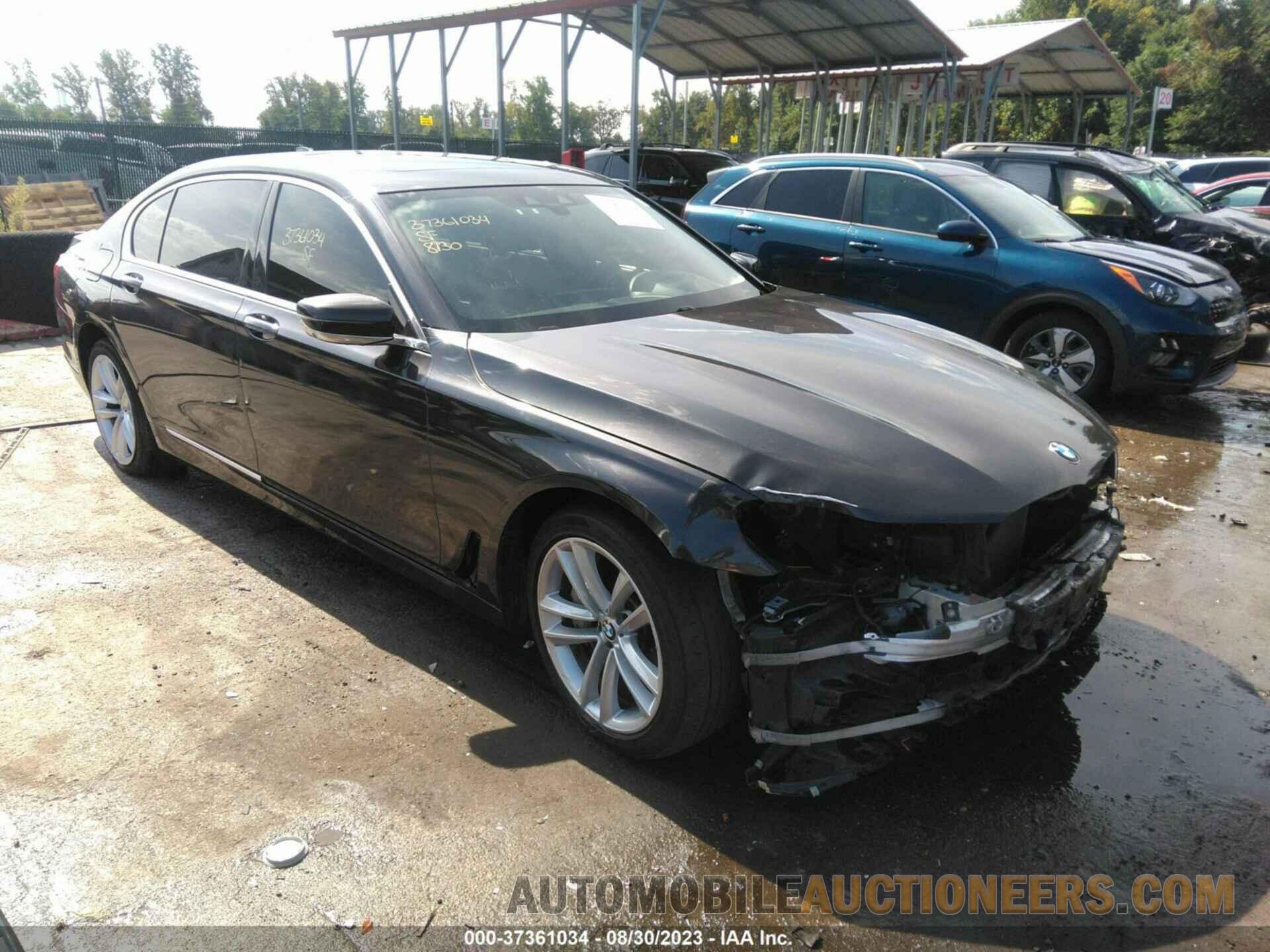 WBA7F2C56HG422077 BMW 7 SERIES 2017