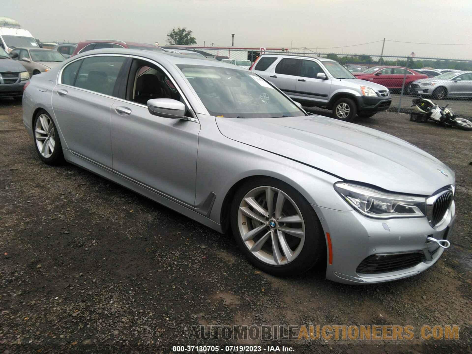 WBA7F2C57HG422668 BMW 7 SERIES 2017