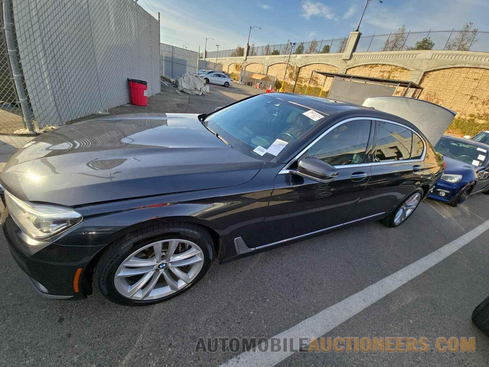 WBA7F2C58JG424371 BMW 7 Series 2018