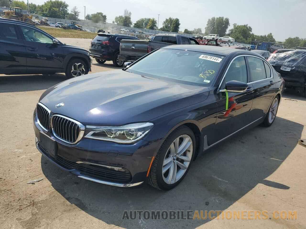 WBA7F2C58JG424726 BMW 7 SERIES 2018