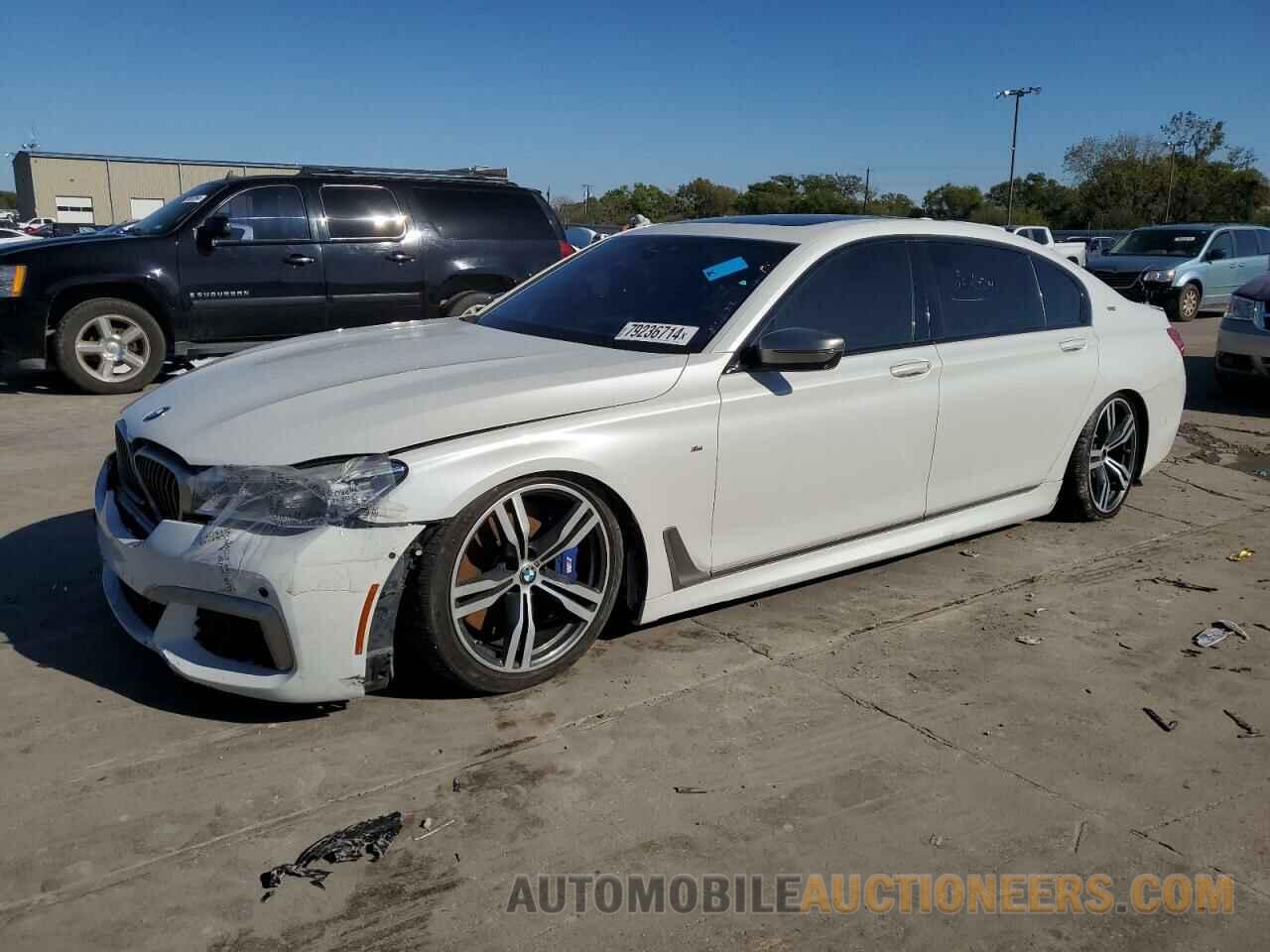 WBA7H6C30HG614434 BMW M7 2017