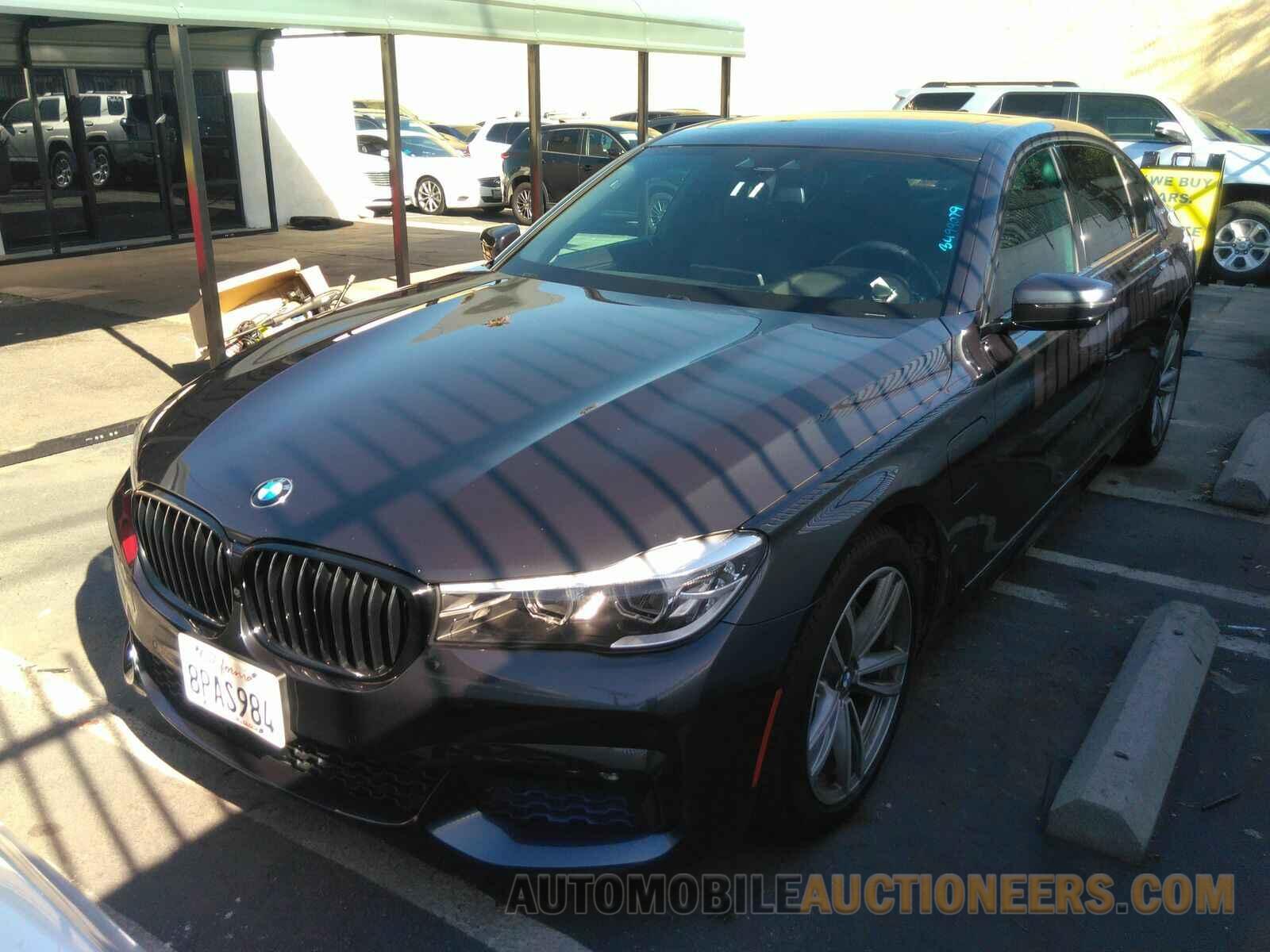 WBA7J2C39HG497708 BMW 7 Series 2017