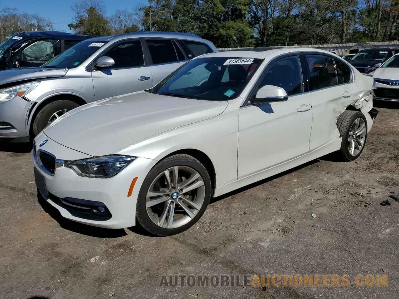 WBA8B9C33HK885122 BMW 3 SERIES 2017