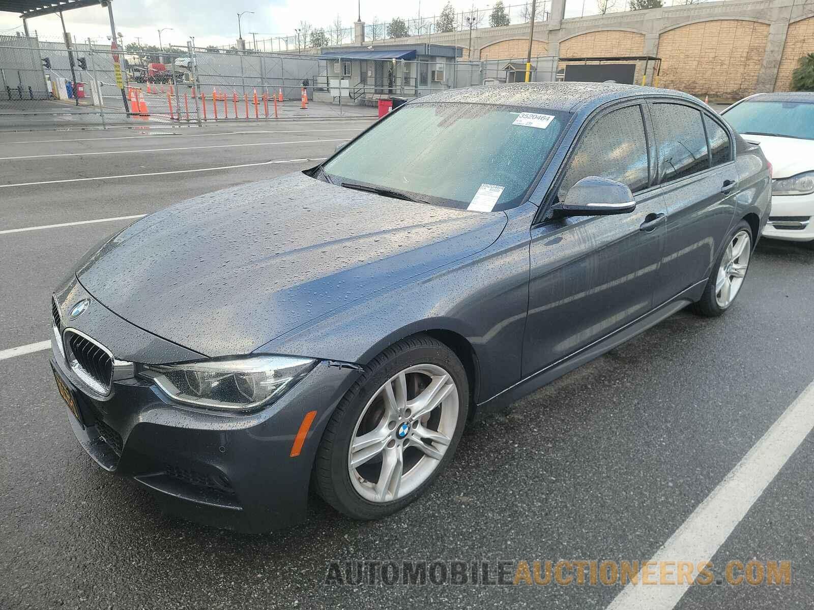 WBA8B9G32HNU52562 BMW 3 Series 2017