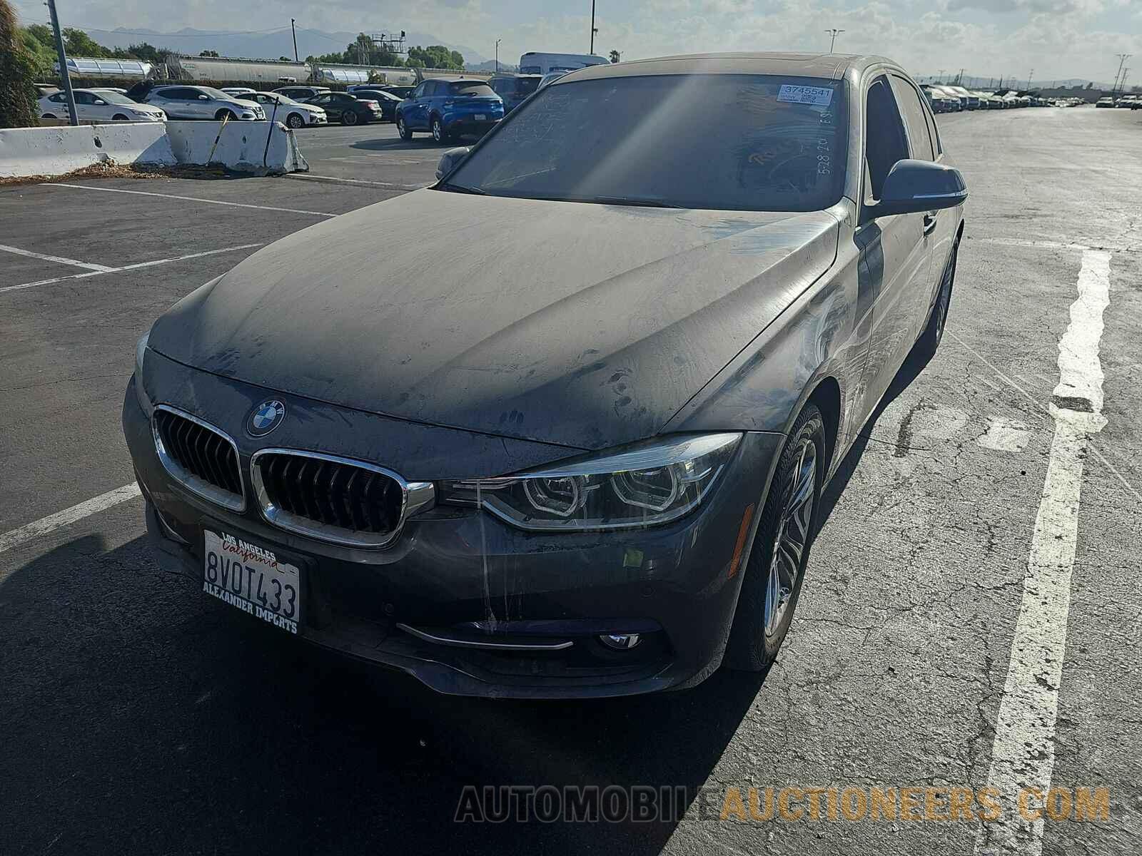 WBA8B9G36HNU54122 BMW 3 Series 2017