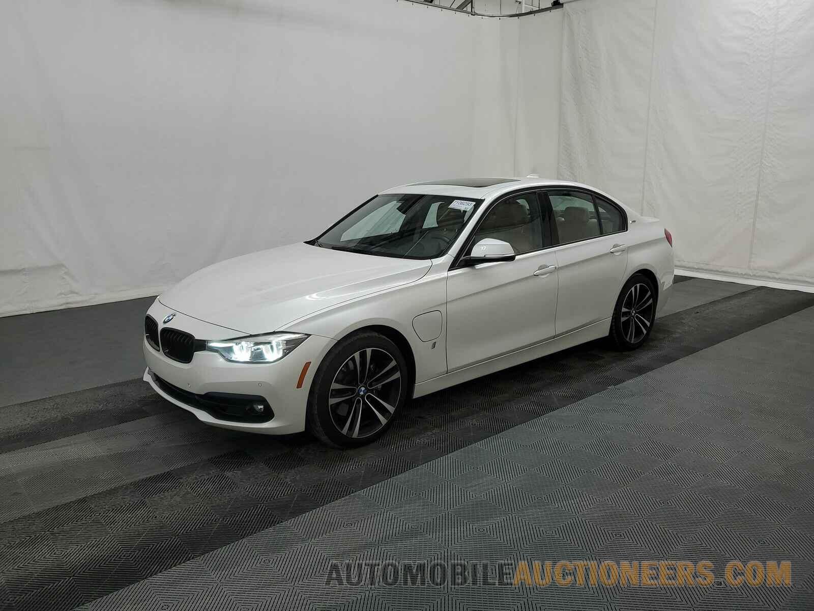 WBA8E1C54JA758403 BMW 3 Series 2018