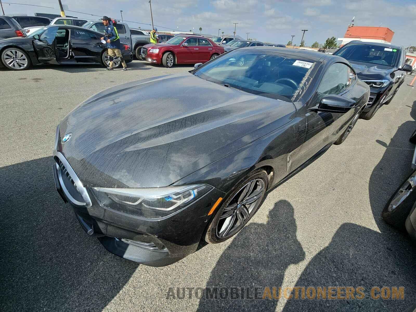 WBAAE2C06PCL64121 BMW 8 Series 2023