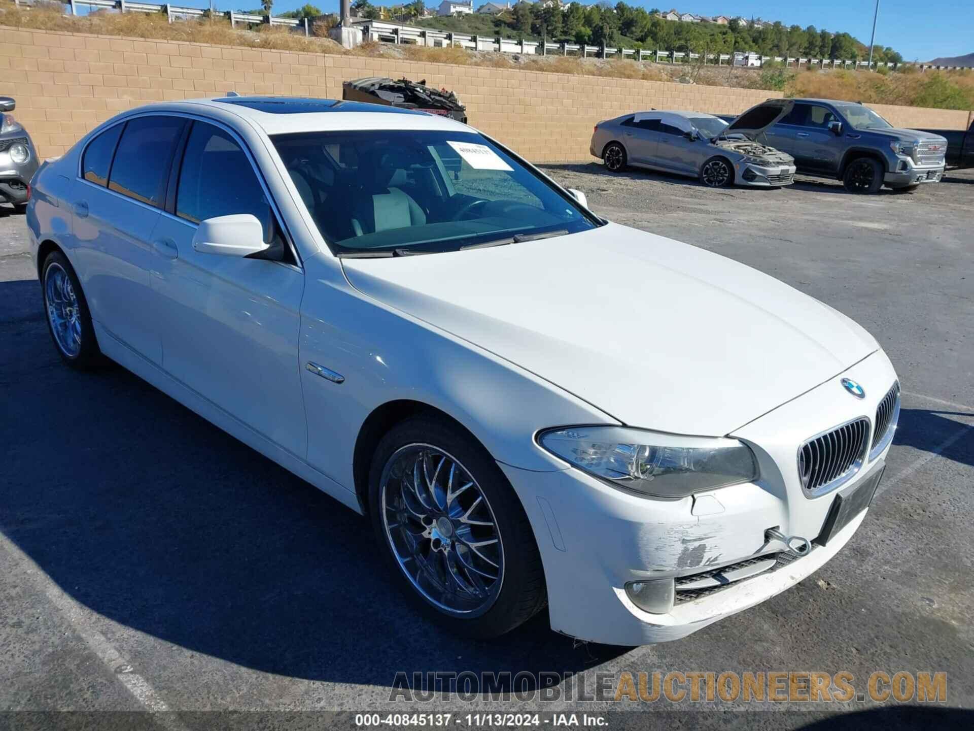 WBAFR1C59BC737225 BMW 528I 2011