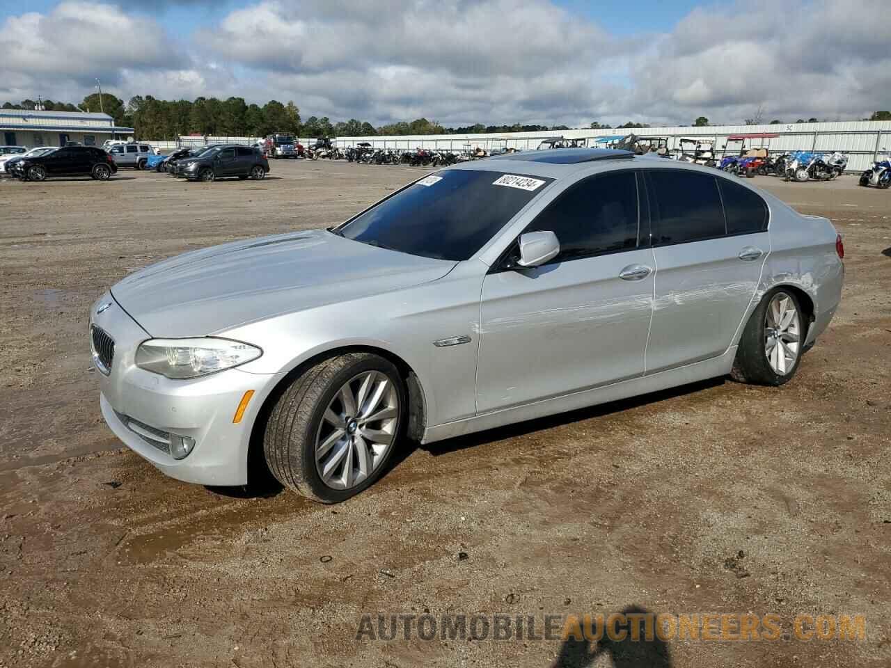 WBAFR7C52BC804511 BMW 5 SERIES 2011