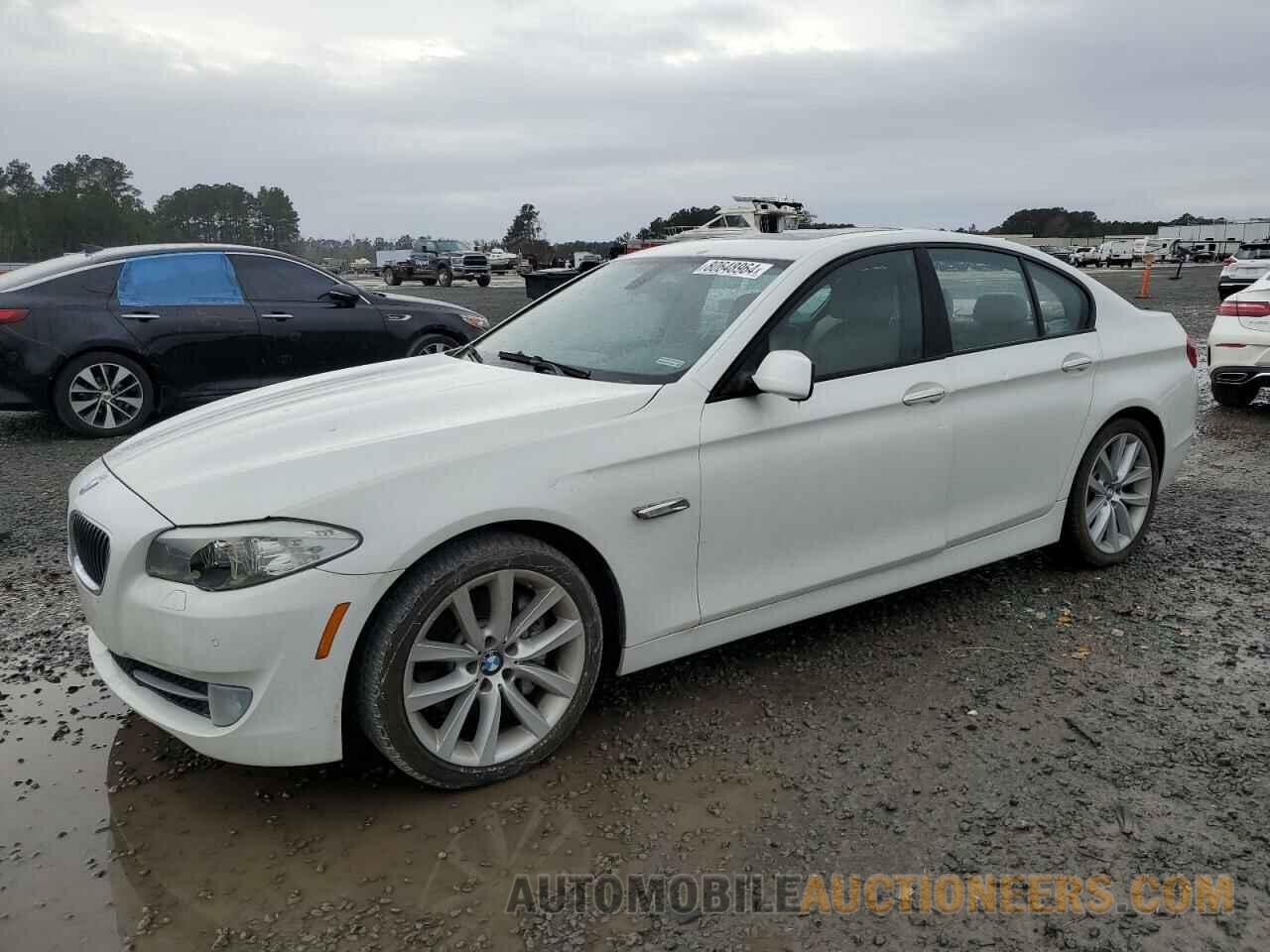 WBAFR7C57BC605681 BMW 5 SERIES 2011