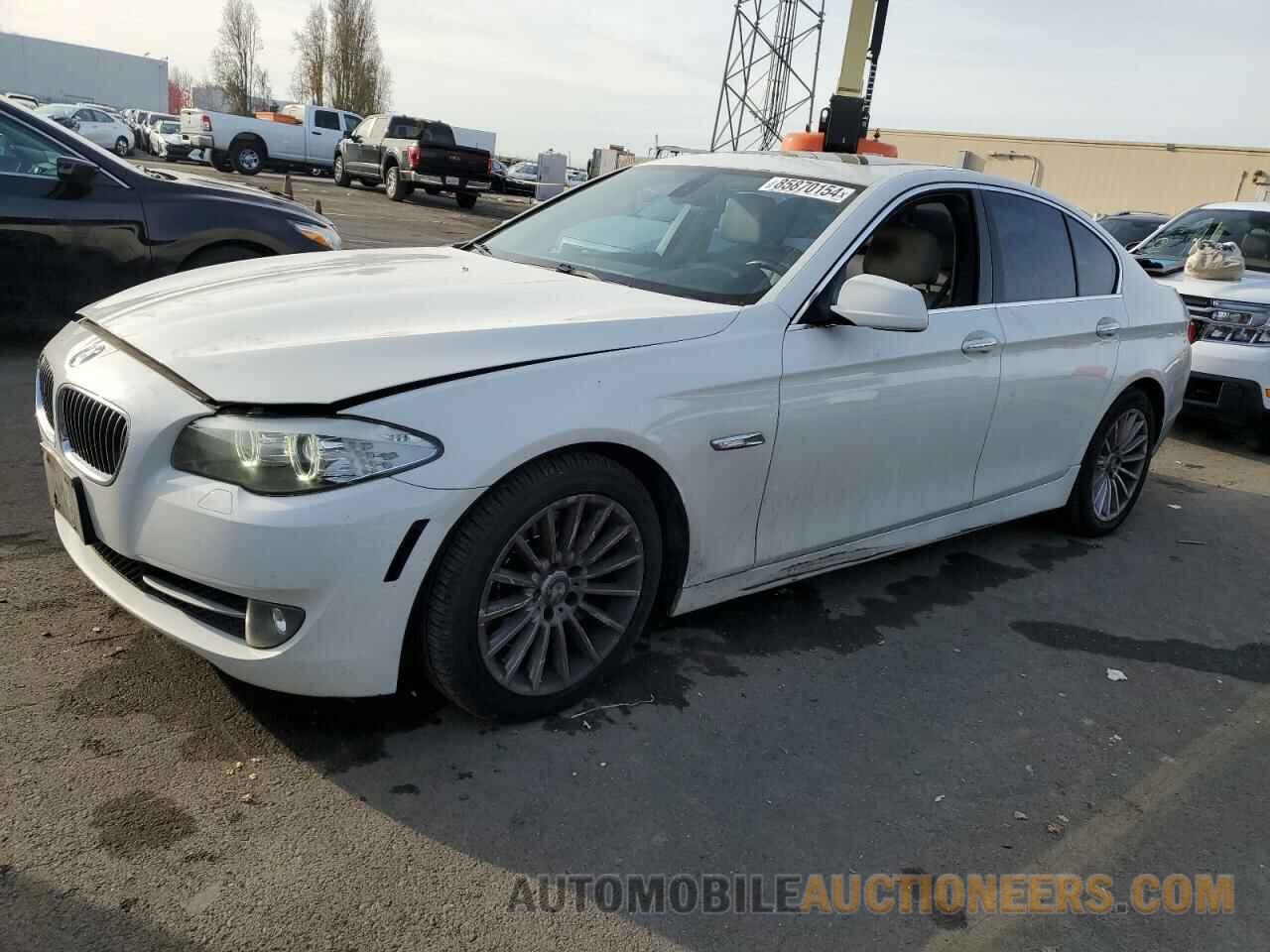 WBAFR7C58BC605429 BMW 5 SERIES 2011