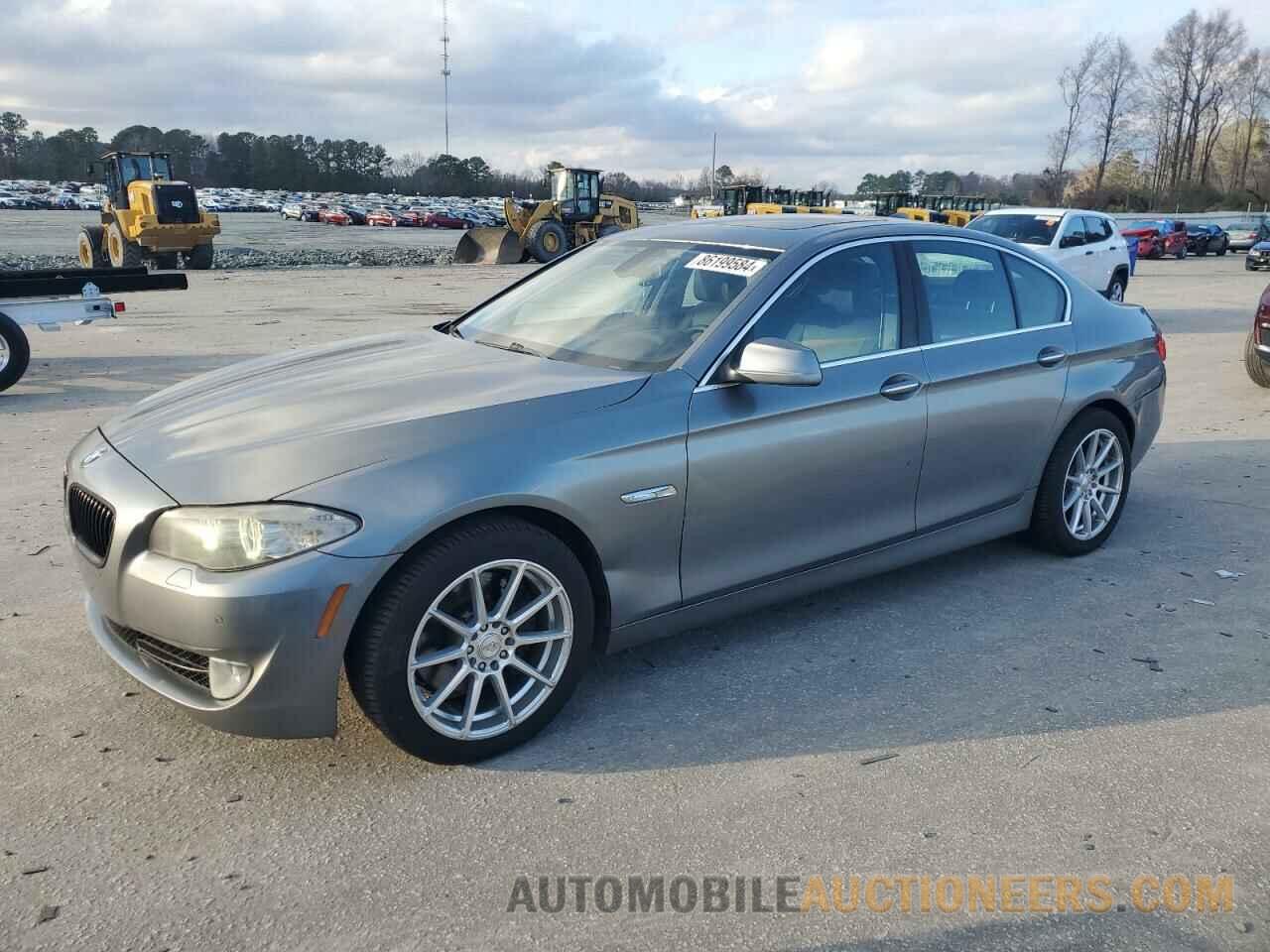 WBAFR9C51BC758665 BMW 5 SERIES 2011