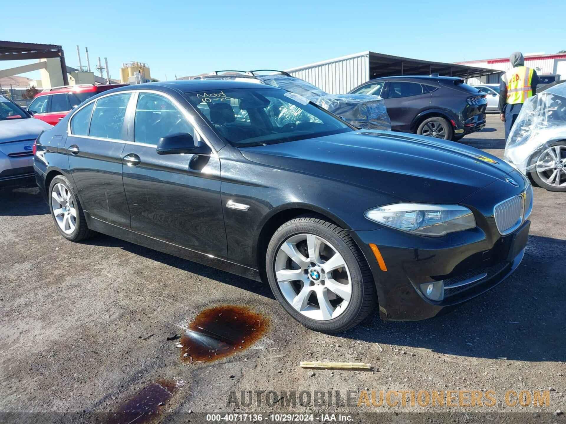 WBAFR9C51BDE81822 BMW 550I 2011