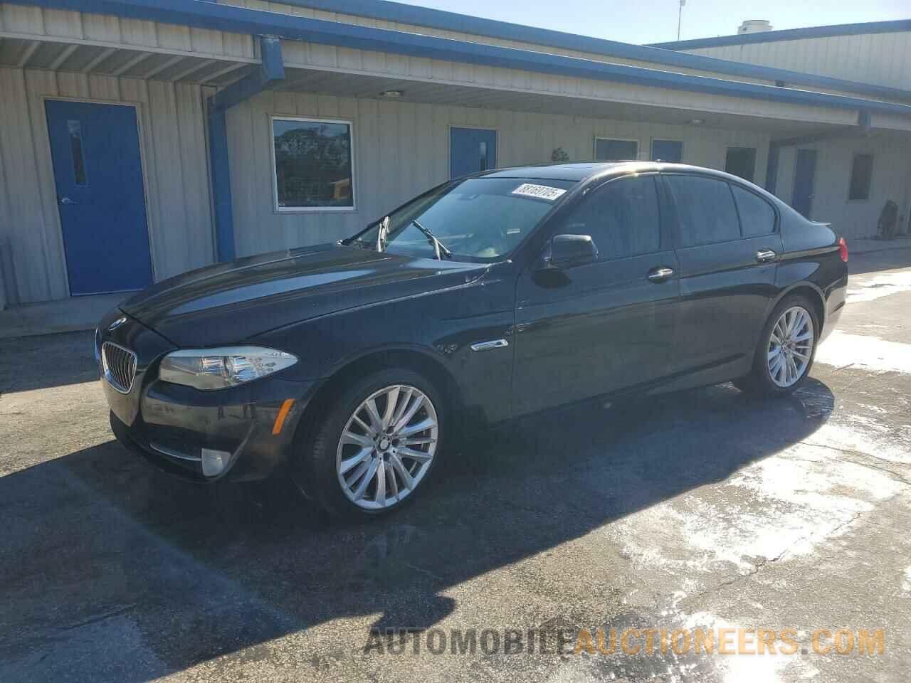 WBAFR9C56BC270733 BMW 5 SERIES 2011