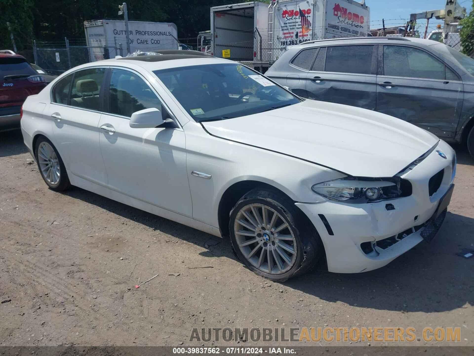 WBAFU7C50DDU72533 BMW 535I 2013