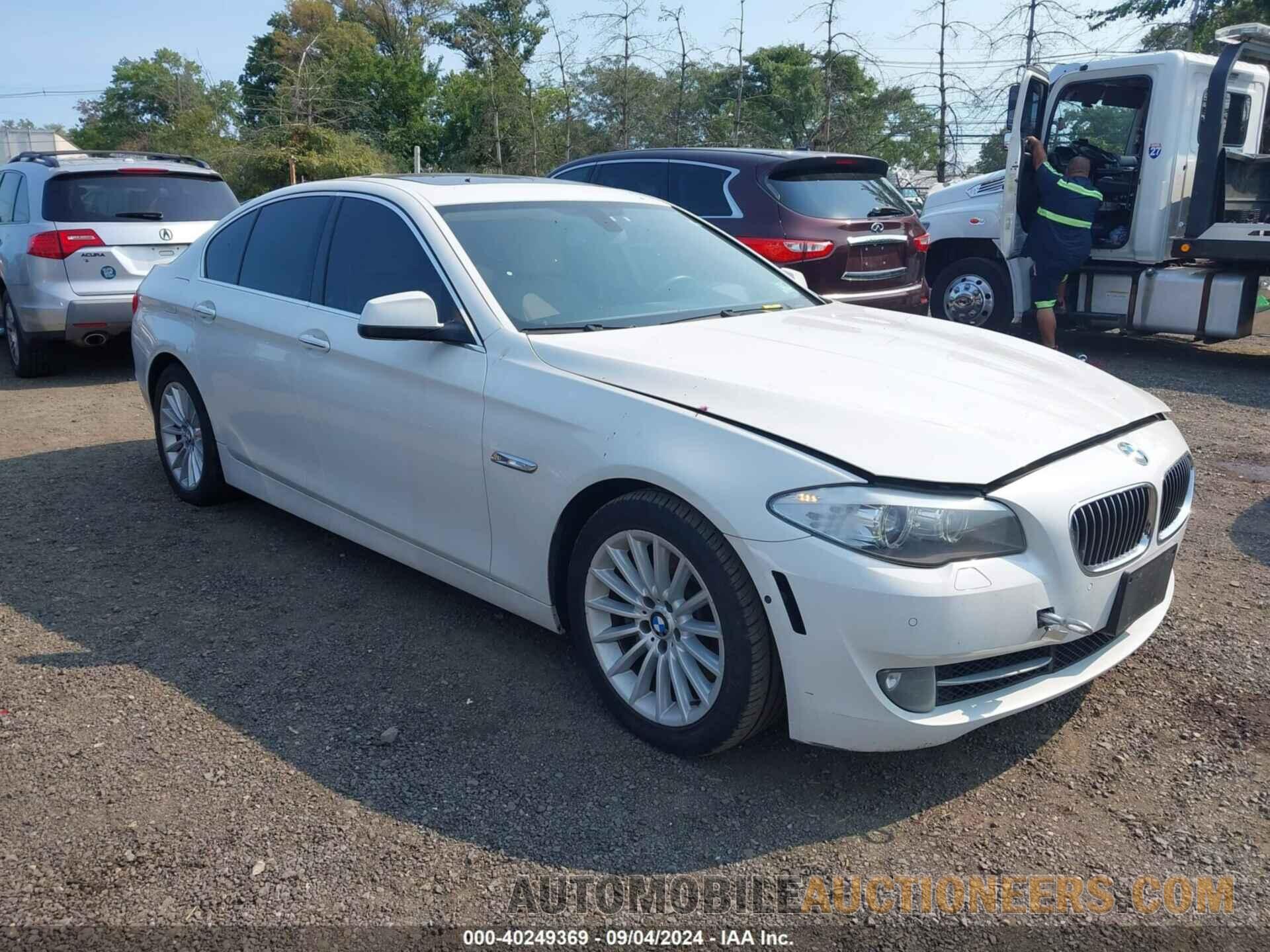 WBAFU7C52DDU71643 BMW 535I 2013