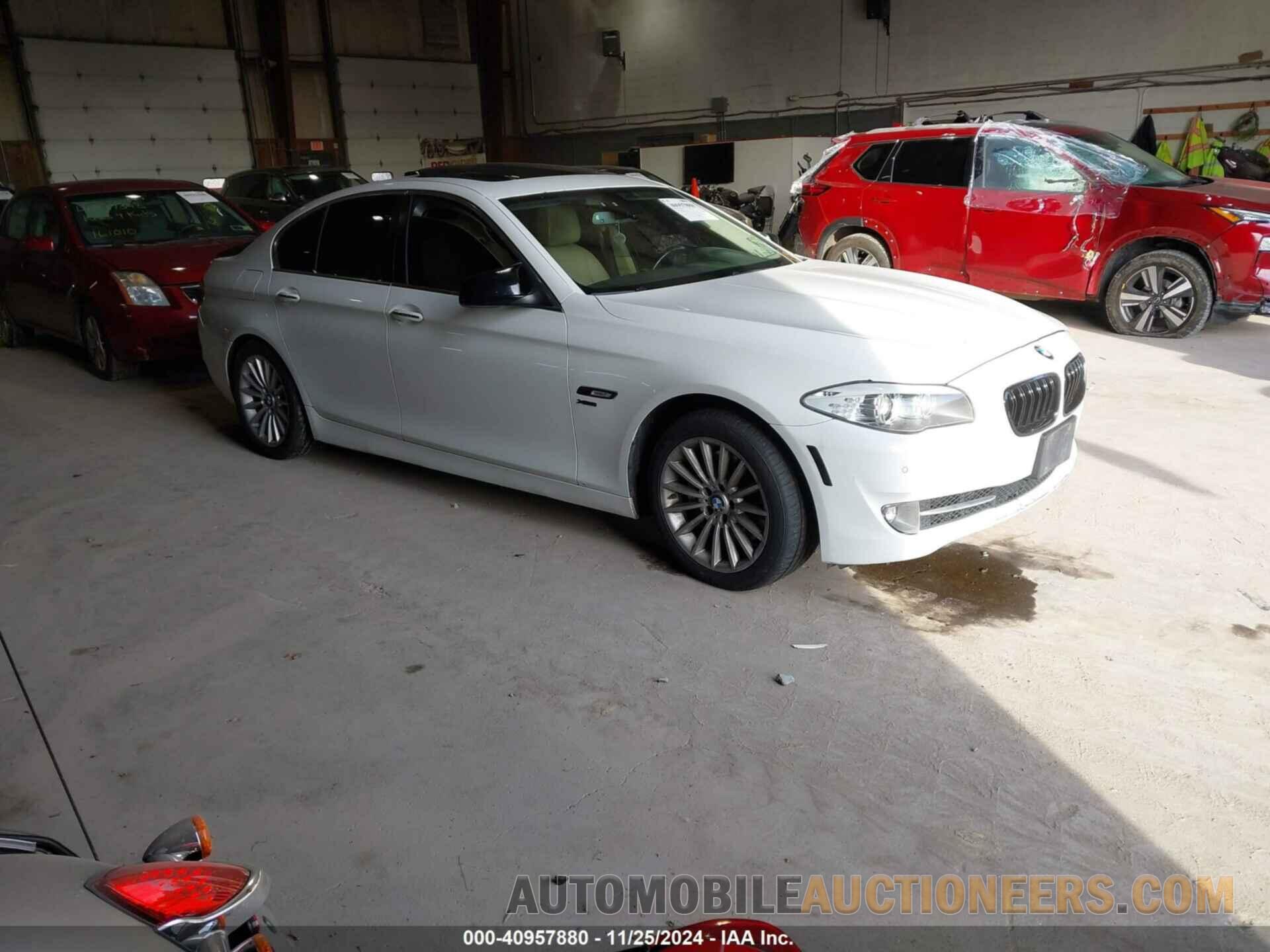 WBAFU7C56BDU54941 BMW 535I 2011