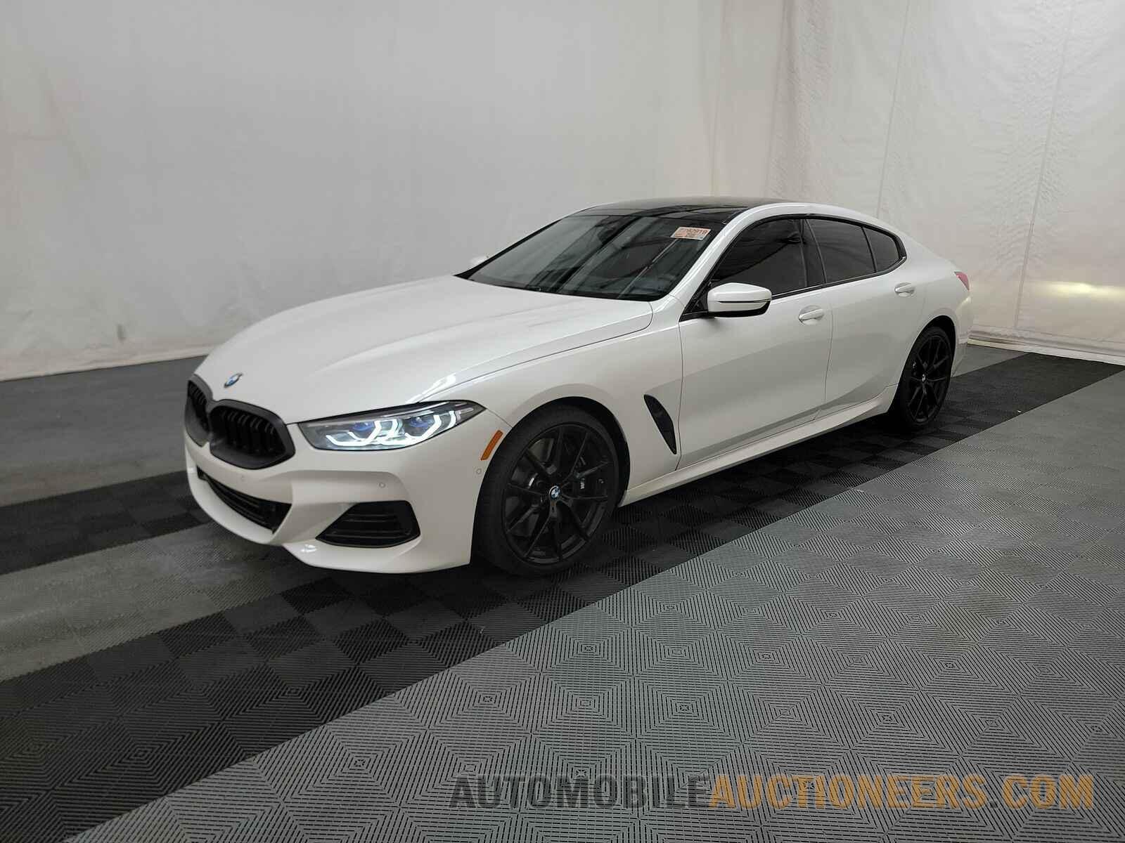 WBAGV4C03RCP15639 BMW 8 Series 2024