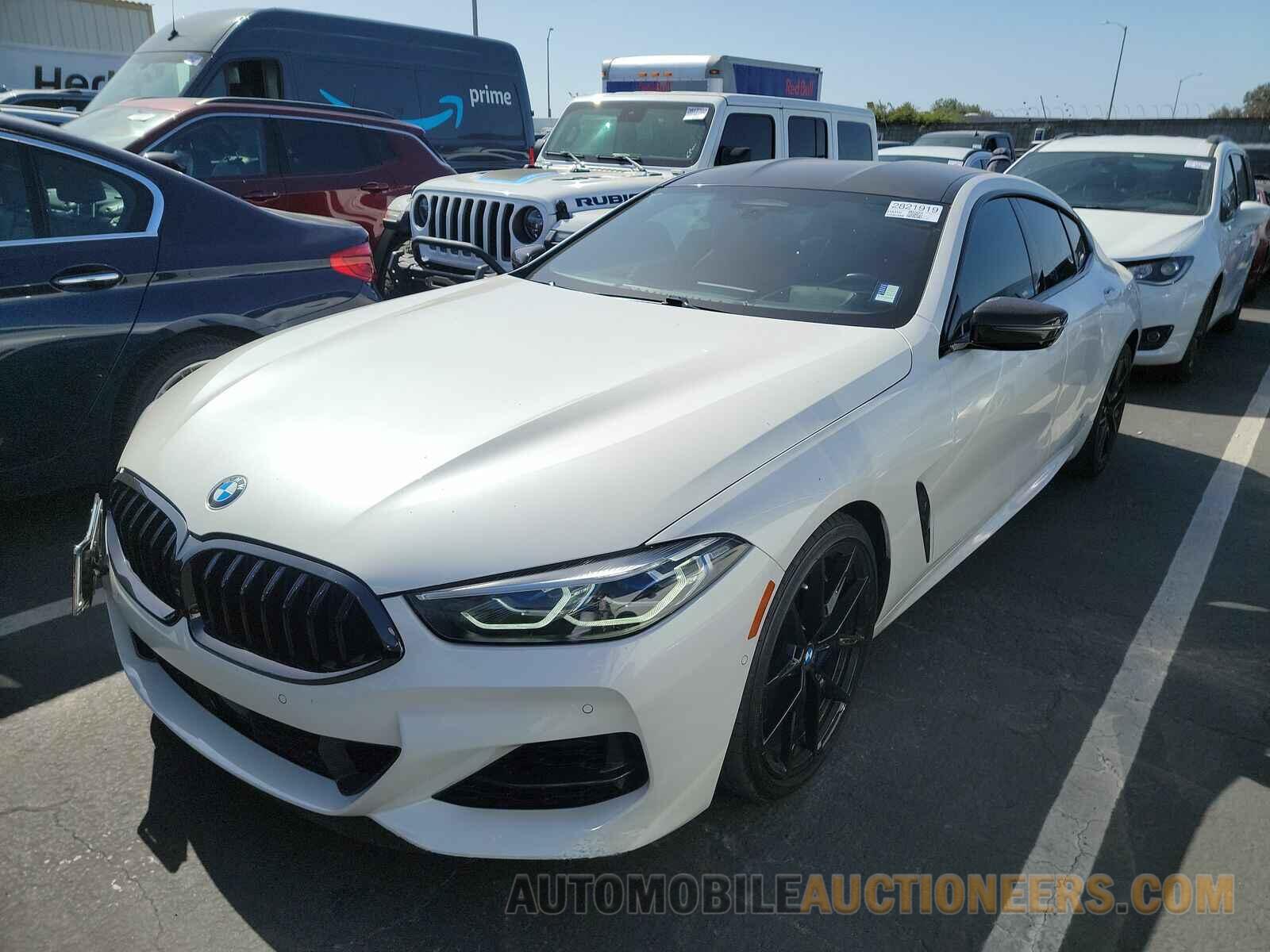 WBAGV8C01NCH16650 BMW 8 Series 2022