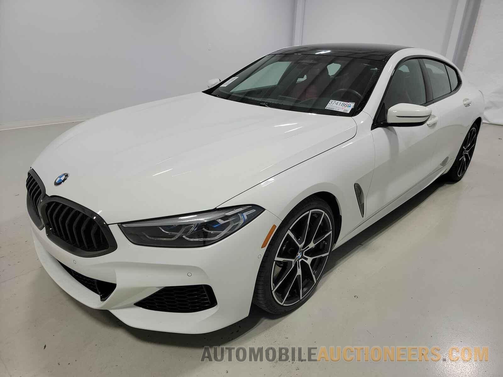 WBAGV8C07MCF68230 BMW 8 Series 2021