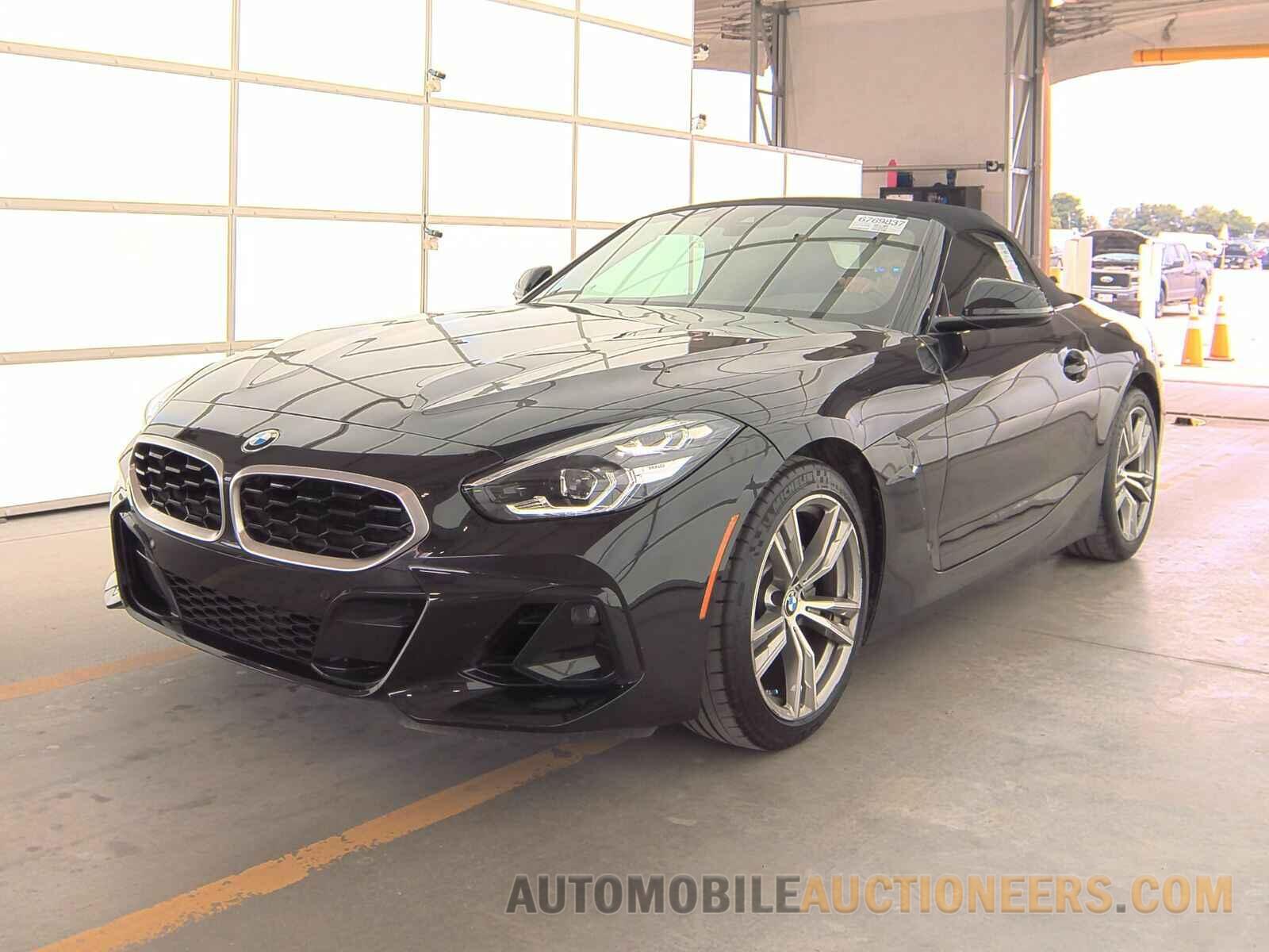 WBAHF3C01PWY09865 BMW Z4 Roads 2023