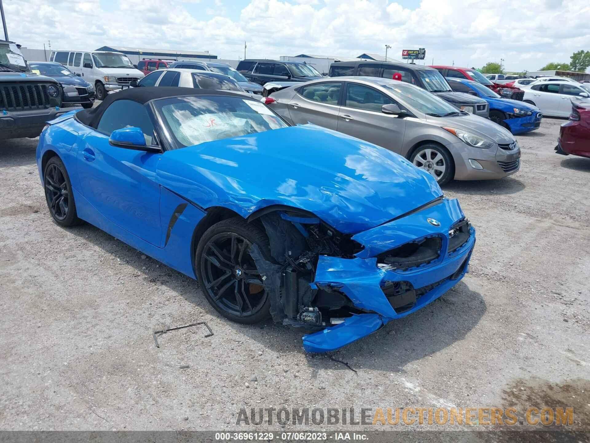 WBAHF3C07MWX37033 BMW Z4 2021