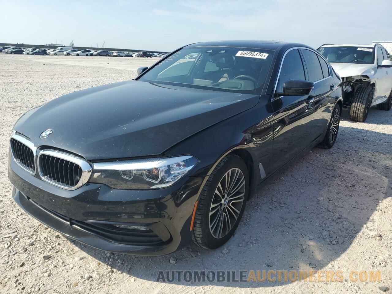 WBAJA5C51JG898961 BMW 5 SERIES 2018