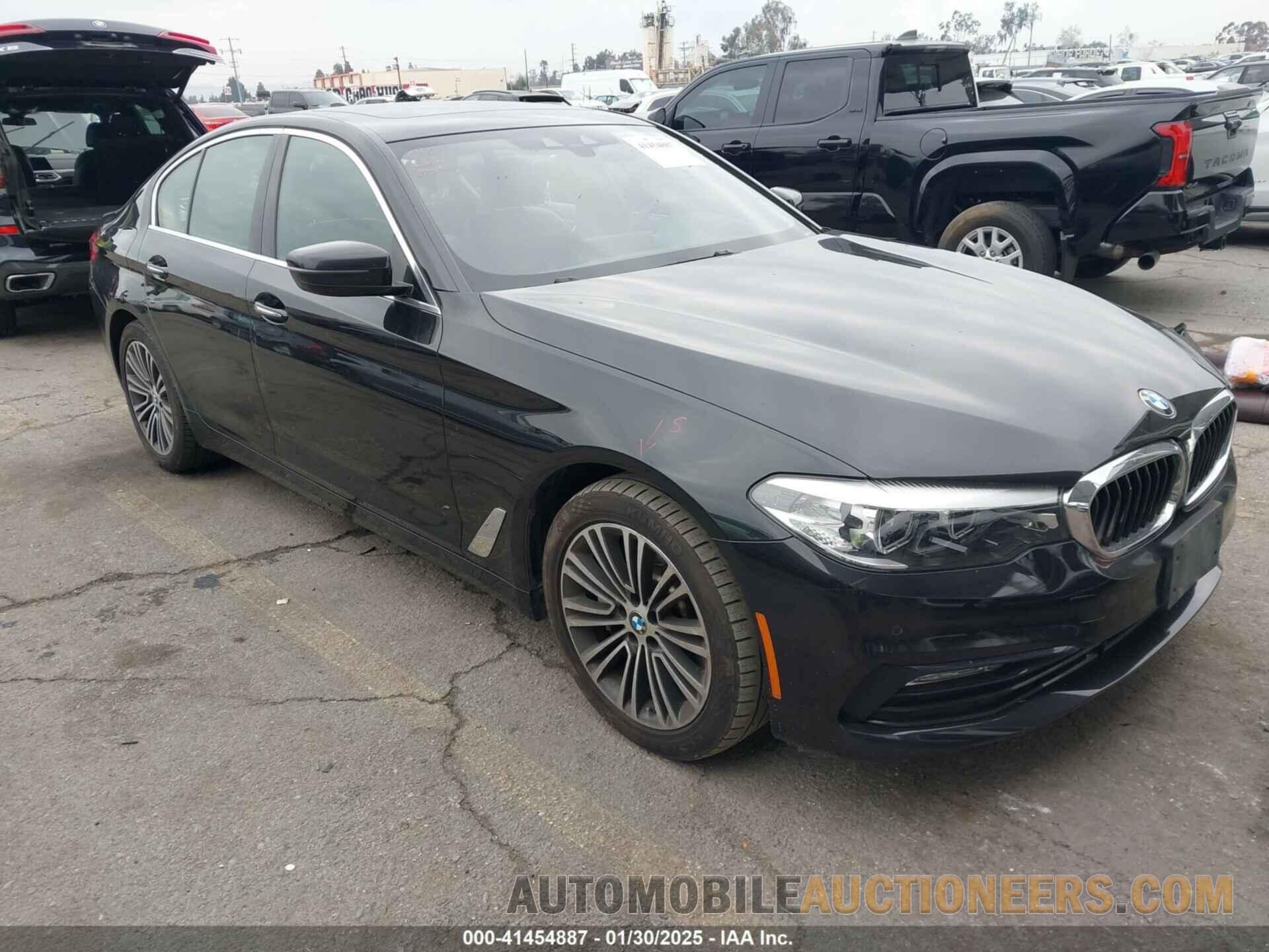 WBAJA5C51JG900174 BMW 530I 2018