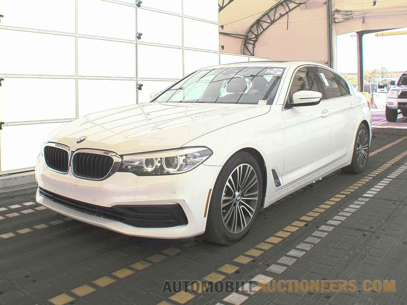 WBAJA5C52KBX86667 BMW 5 Series 2019