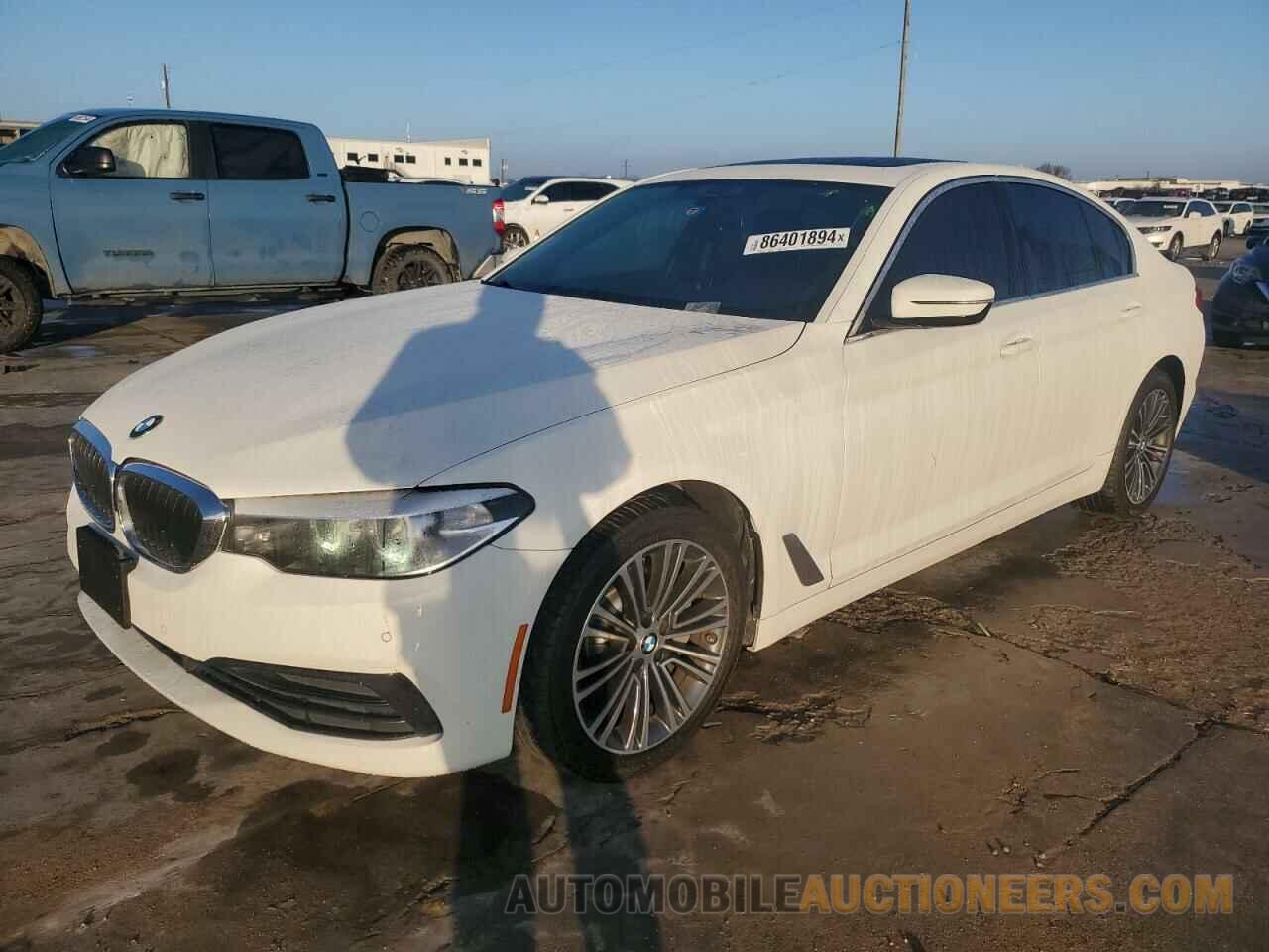 WBAJA5C52KWW15748 BMW 5 SERIES 2019