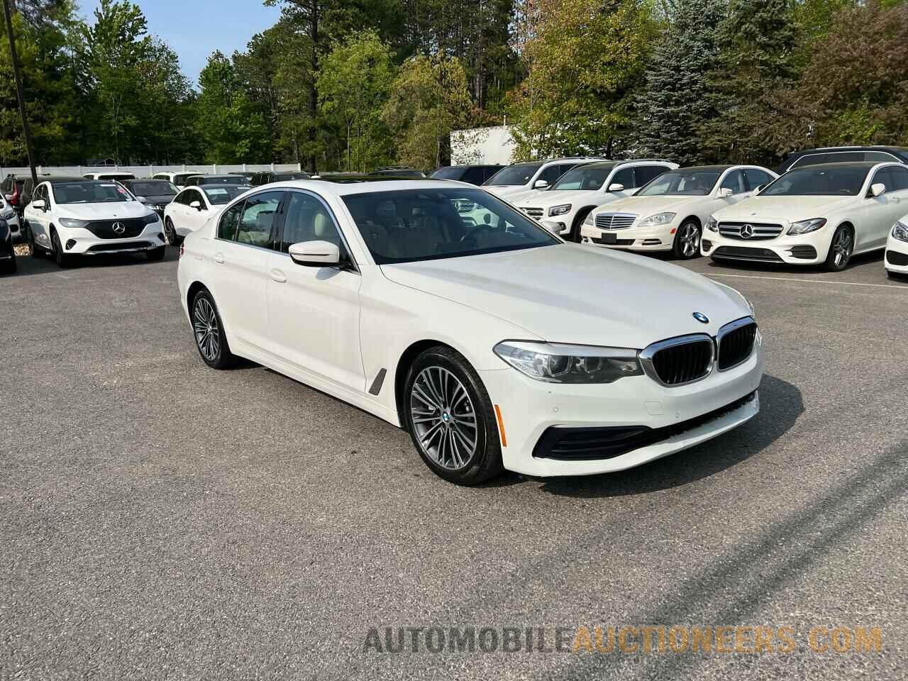 WBAJA5C52KWW18861 BMW 5 SERIES 2019