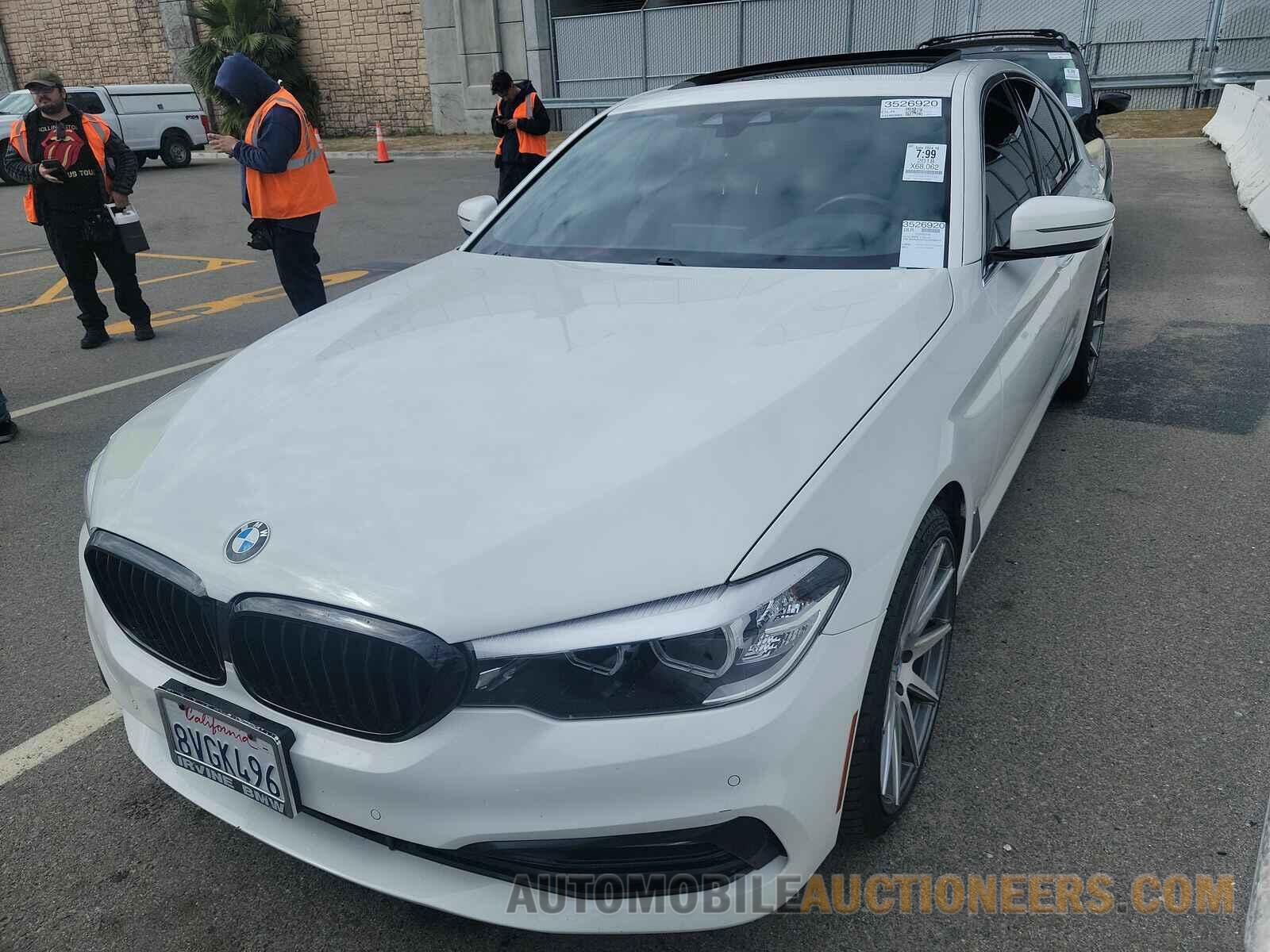 WBAJA5C53JG899447 BMW 5 Series 2018