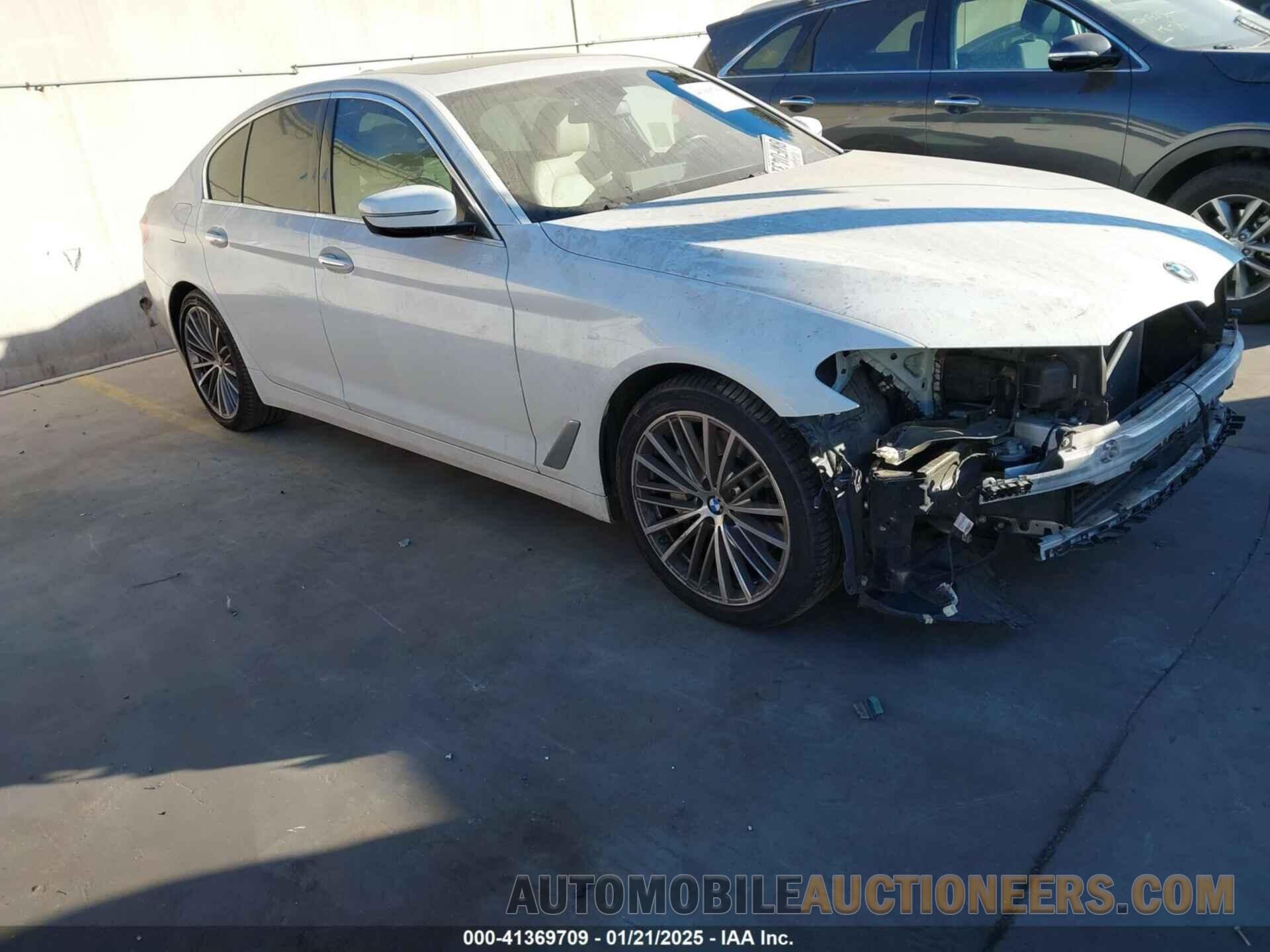 WBAJA5C54JWA39873 BMW 530I 2018