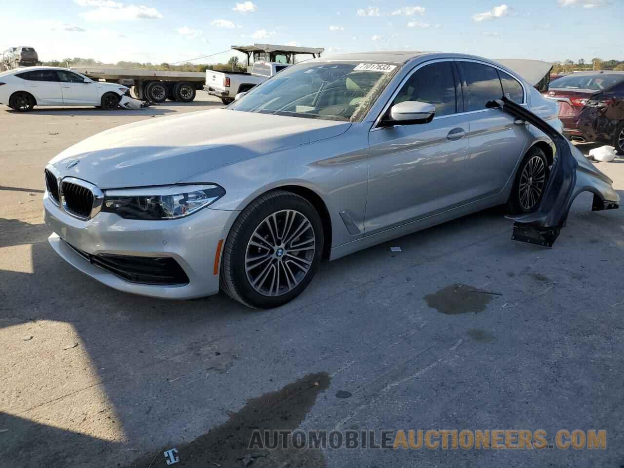 WBAJA5C54KG900445 BMW 5 SERIES 2019