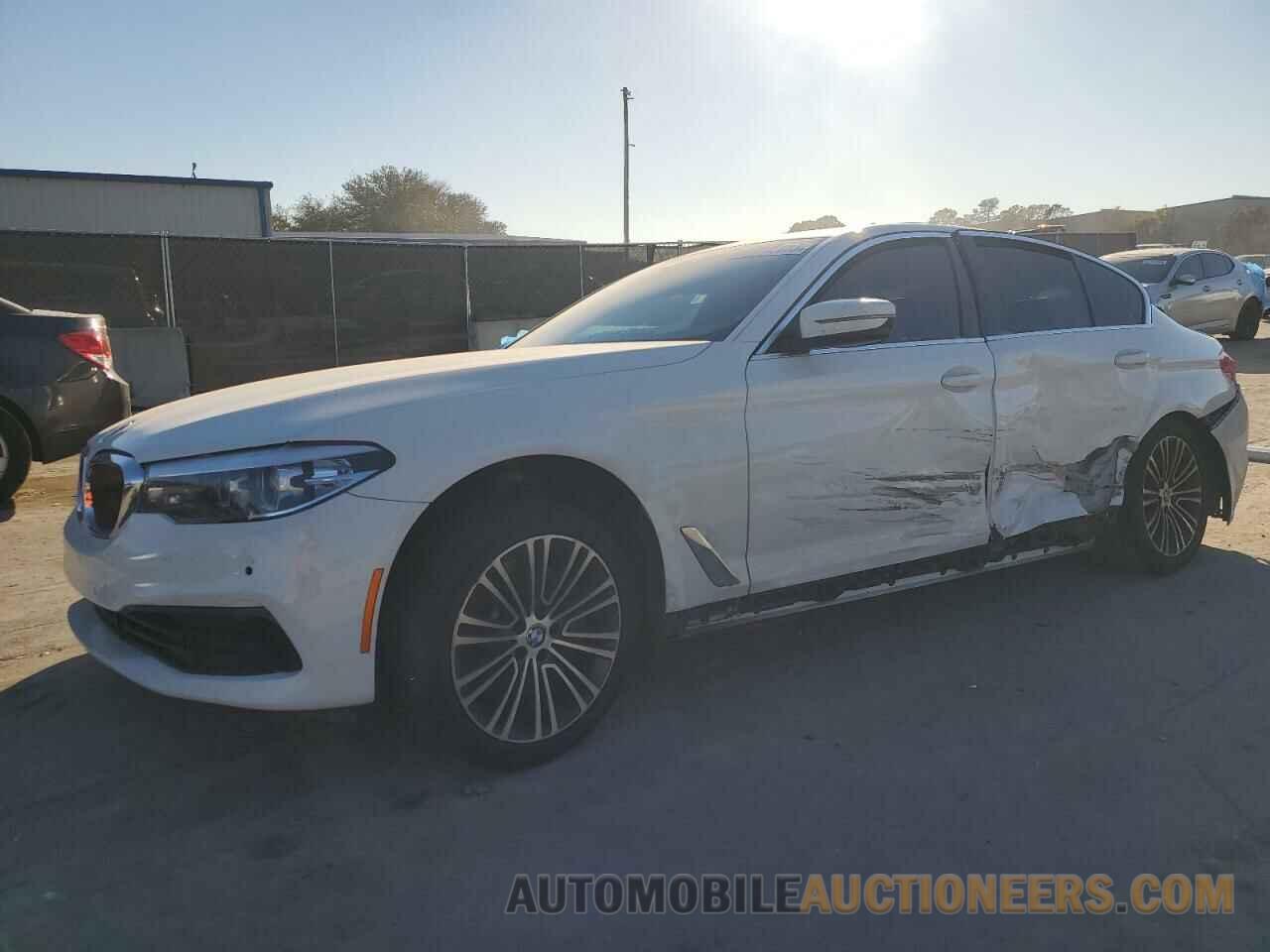 WBAJA5C54KWA57842 BMW 5 SERIES 2019