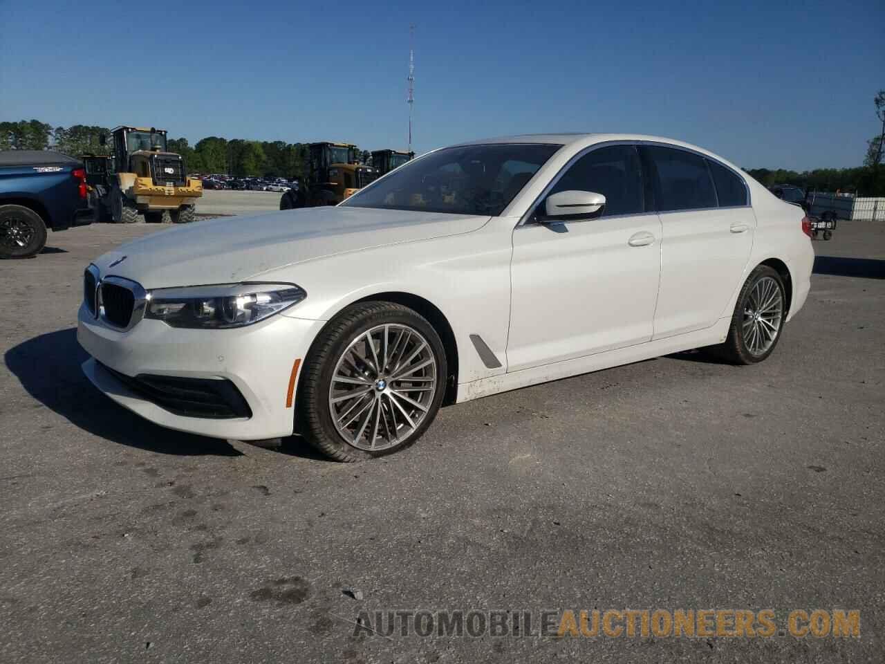 WBAJA5C56KWW48736 BMW 5 SERIES 2019