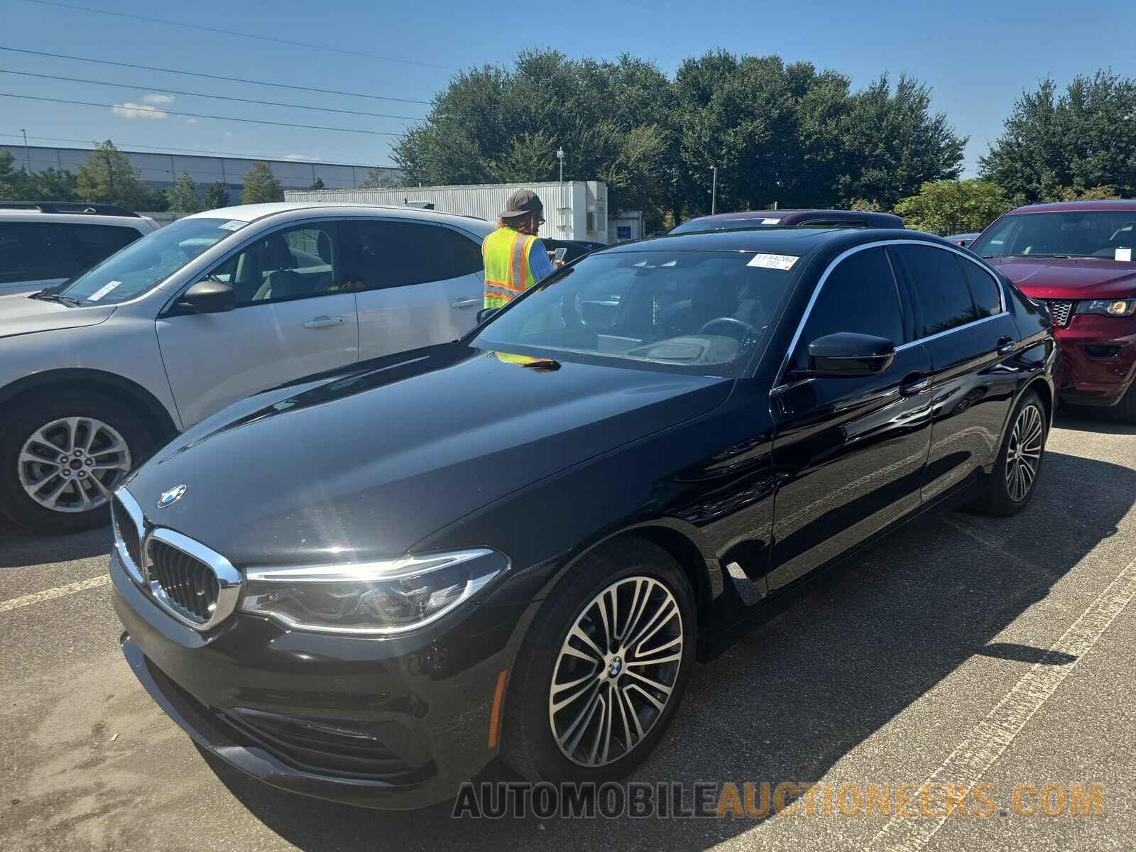 WBAJA5C58JG898715 BMW 5 Series 2018