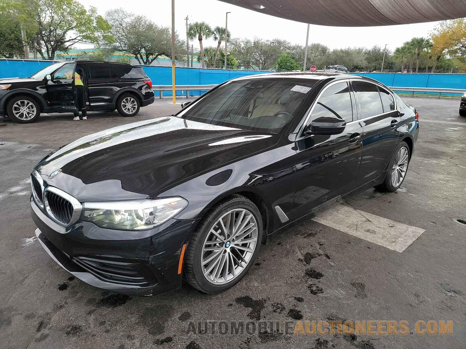 WBAJA5C58KG900917 BMW 5 Series 2019