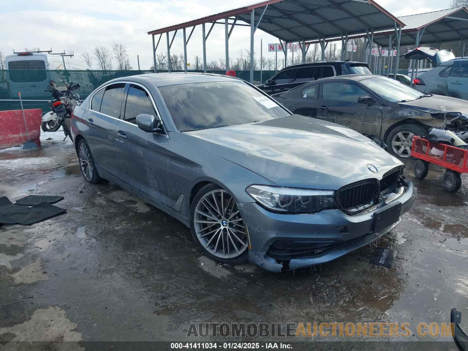 WBAJA5C5XKBX87825 BMW 530I 2019